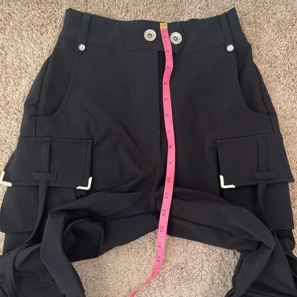 Maniere De Voir Black High-Rise Women’s Cargo Nylon Blend Utility Pants Size 6 - Picture 13 of 15